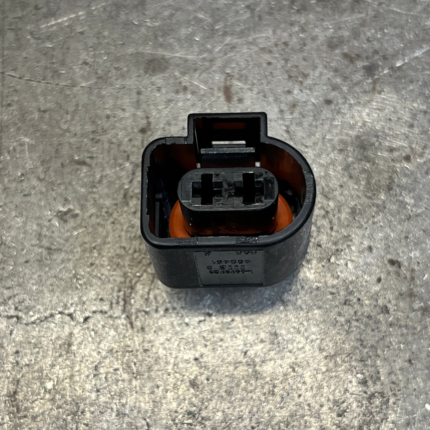 VW Audi 2-Pin AC/Alternator Plug - Connecter & Terminal Kit